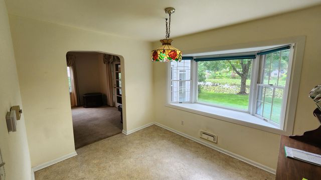 139 Beverly Boulevard, Hobart, IN 46342