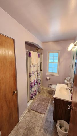 139 Beverly Boulevard, Hobart, IN 46342