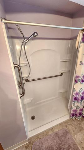 139 Beverly Boulevard, Hobart, IN 46342