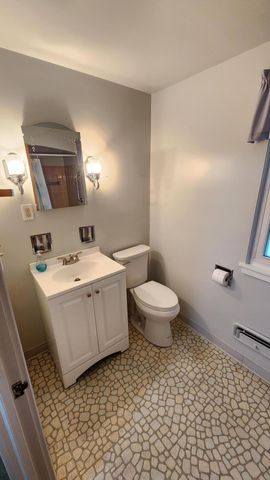 139 Beverly Boulevard, Hobart, IN 46342