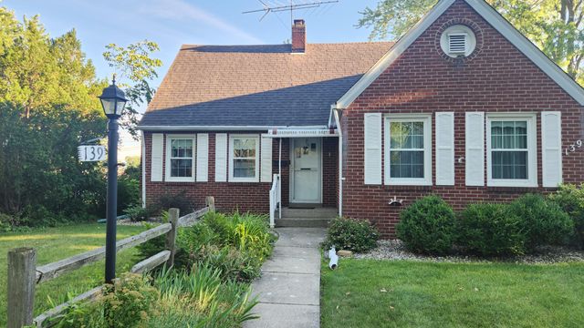 139 Beverly Boulevard, Hobart, IN 46342