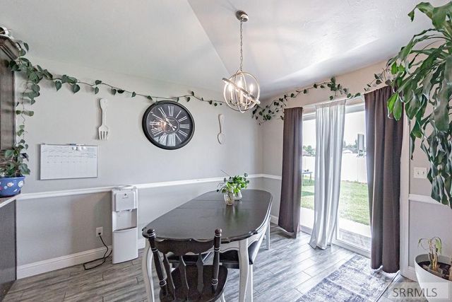 1557 N Quinn Creek Road, Idaho Falls, ID 83401