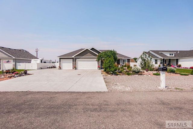 1557 N Quinn Creek Road, Idaho Falls, ID 83401