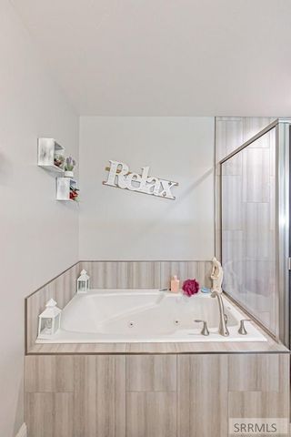 1557 N Quinn Creek Road, Idaho Falls, ID 83401