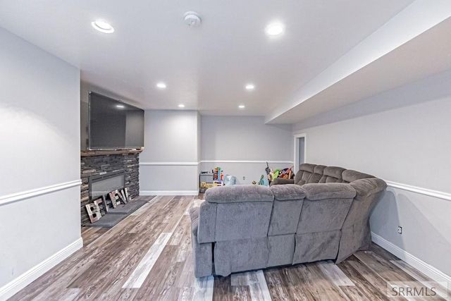 1557 N Quinn Creek Road, Idaho Falls, ID 83401