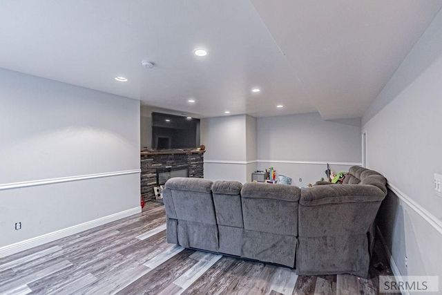 1557 N Quinn Creek Road, Idaho Falls, ID 83401