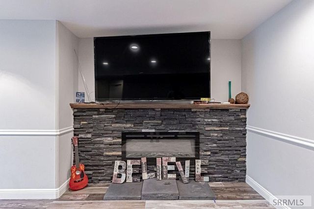 1557 N Quinn Creek Road, Idaho Falls, ID 83401