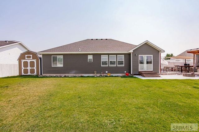 1557 N Quinn Creek Road, Idaho Falls, ID 83401