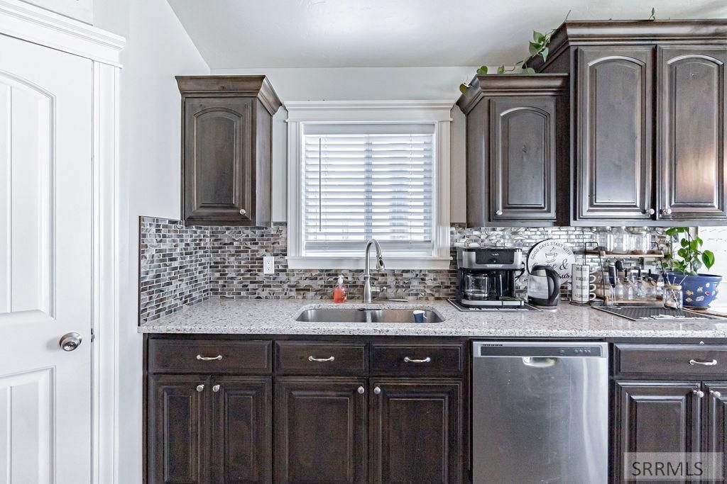 Image 22 of property listing at 1557 N Quinn Creek Road, Idaho Falls, ID 83401