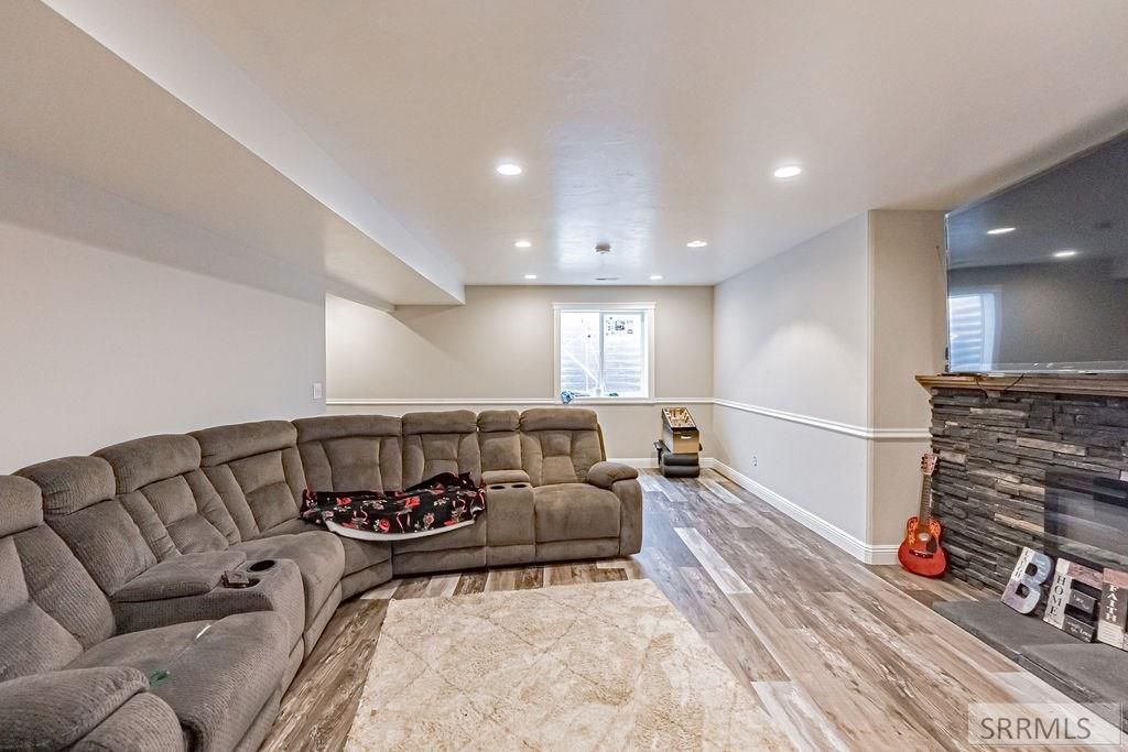 Image 42 of property listing at 1557 N Quinn Creek Road, Idaho Falls, ID 83401