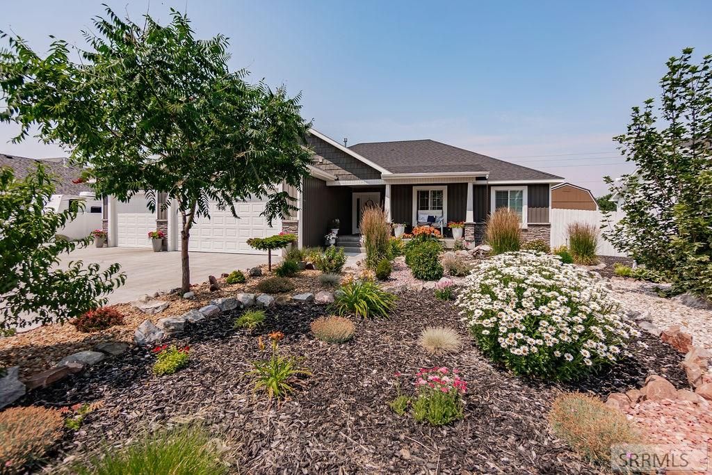 Image 5 of property listing at 1557 N Quinn Creek Road, Idaho Falls, ID 83401