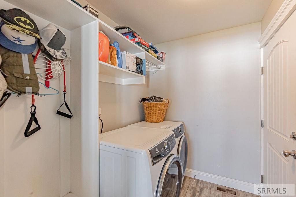 Image 60 of property listing at 1557 N Quinn Creek Road, Idaho Falls, ID 83401