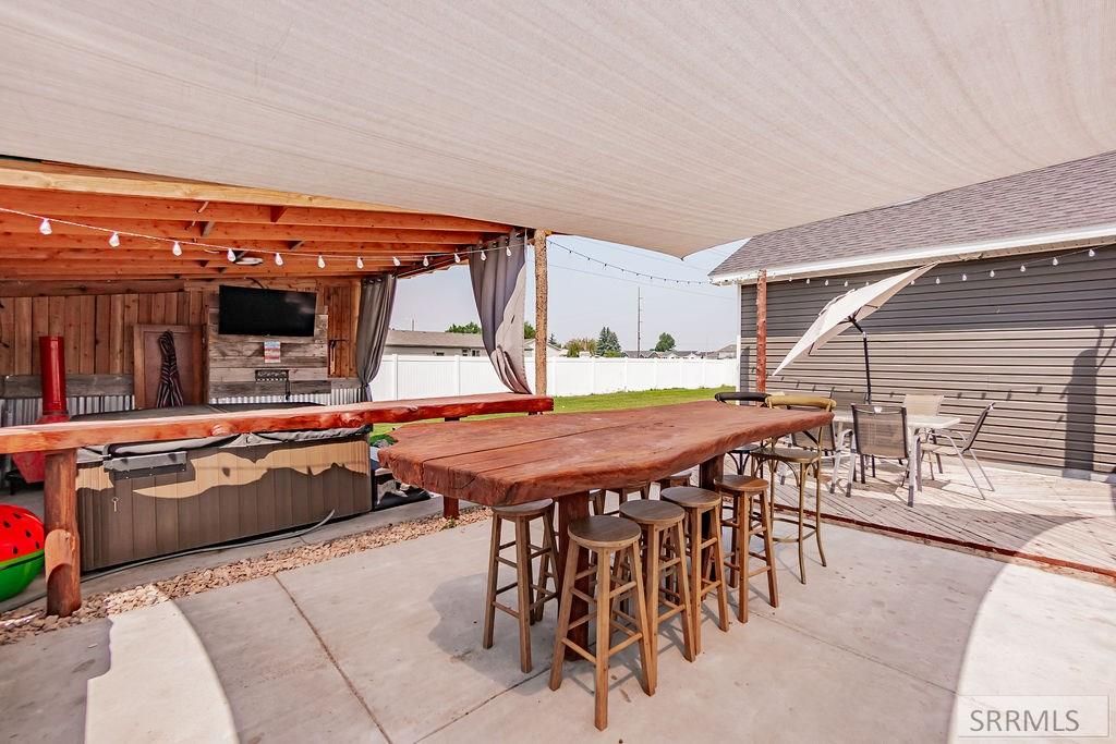 Image 70 of property listing at 1557 N Quinn Creek Road, Idaho Falls, ID 83401