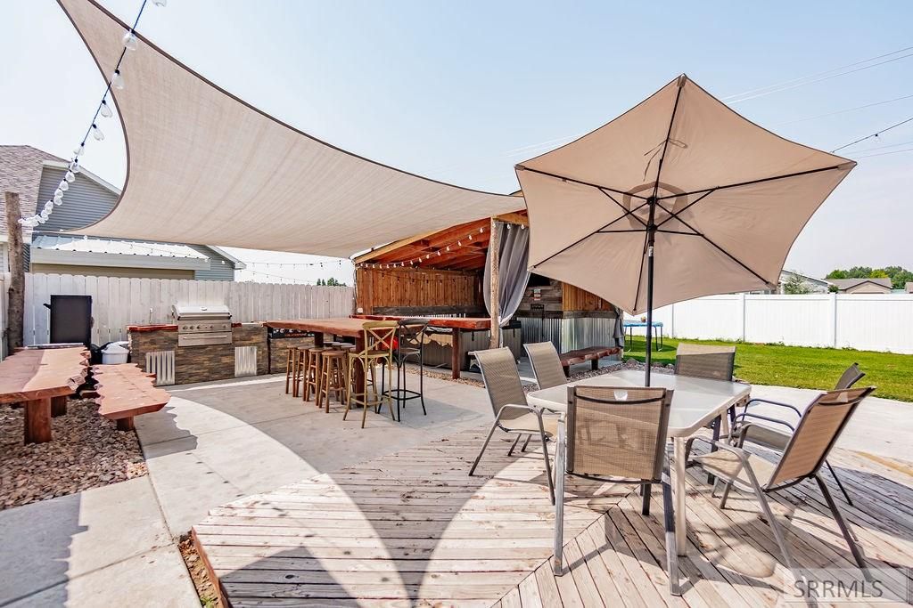 Image 79 of property listing at 1557 N Quinn Creek Road, Idaho Falls, ID 83401