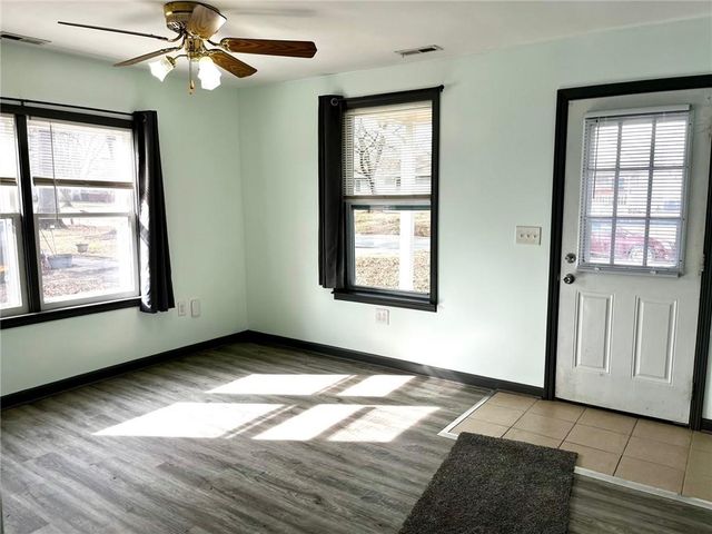 1021 N Poplar Street, Ottawa, KS 66067