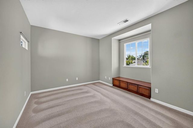 1114 E Oakmont Avenue, Fresno, CA 93730
