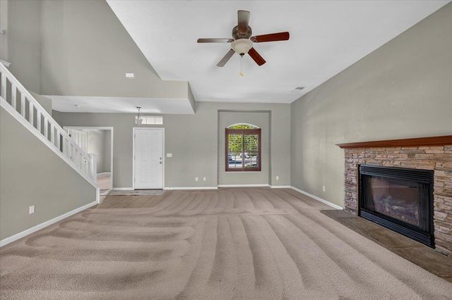 1114 E Oakmont Avenue, Fresno, CA 93730