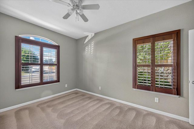 1114 E Oakmont Avenue, Fresno, CA 93730