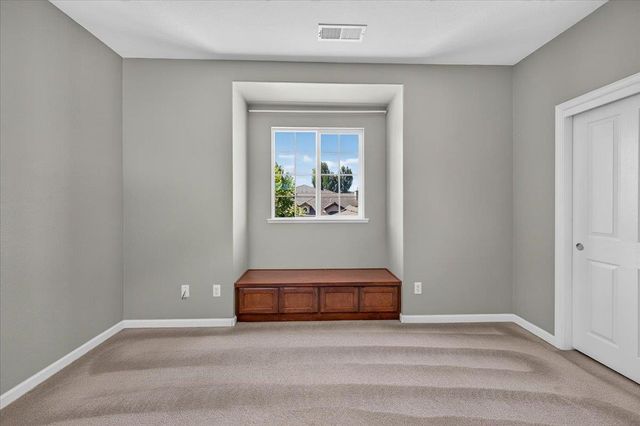 1114 E Oakmont Avenue, Fresno, CA 93730