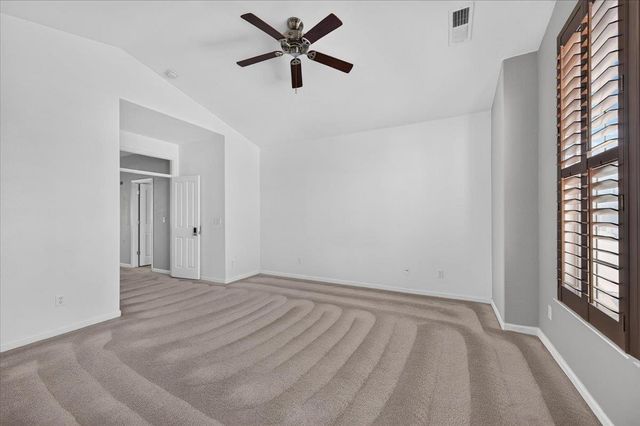 1114 E Oakmont Avenue, Fresno, CA 93730