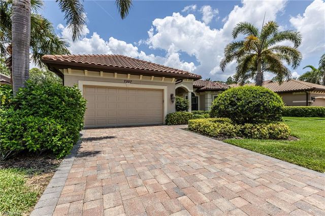 7307 Acorn WAY, Naples, FL 34119