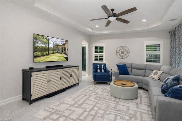 7307 Acorn WAY, Naples, FL 34119