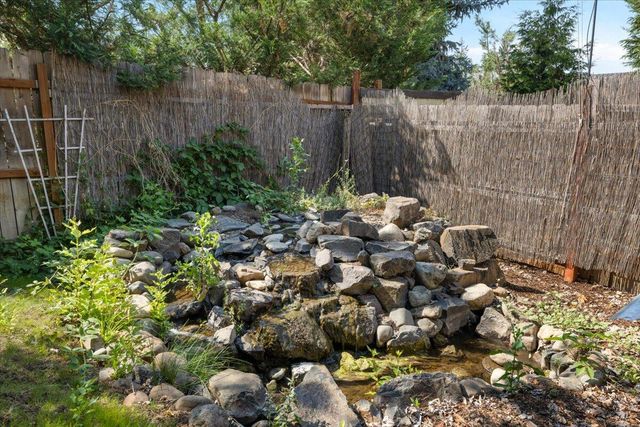 430 S 5th Street, Jacksonville, OR 97530