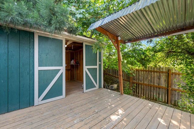 430 S 5th Street, Jacksonville, OR 97530
