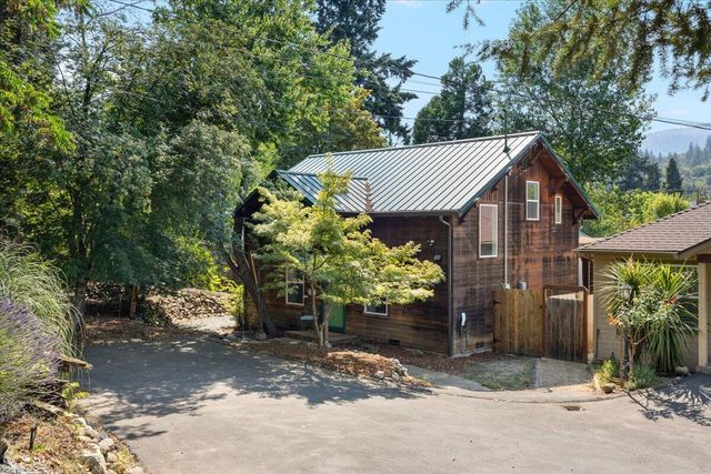 430 S 5th Street, Jacksonville, OR 97530