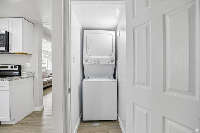 172 S 350 E, Farmington, UT 84025