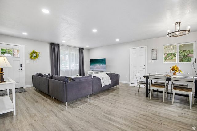 172 S 350 E, Farmington, UT 84025