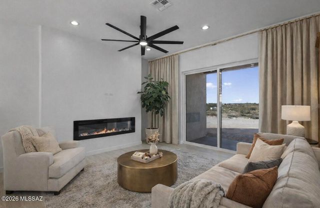 180 Via Agua Sarca, Rio Rico, AZ 85648