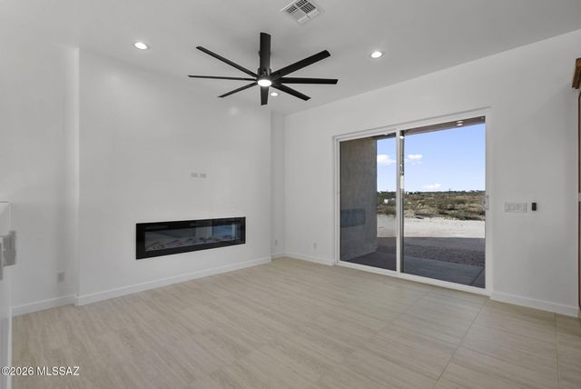 180 Via Agua Sarca, Rio Rico, AZ 85648