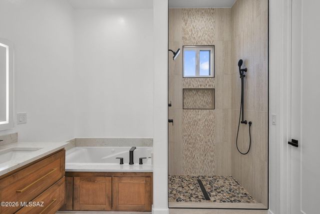 180 Via Agua Sarca, Rio Rico, AZ 85648