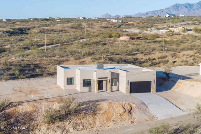 180 Via Agua Sarca, Rio Rico, AZ 85648