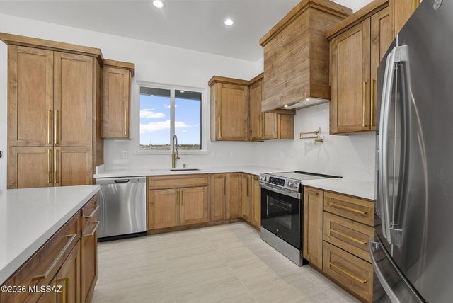 180 Via Agua Sarca, Rio Rico, AZ 85648