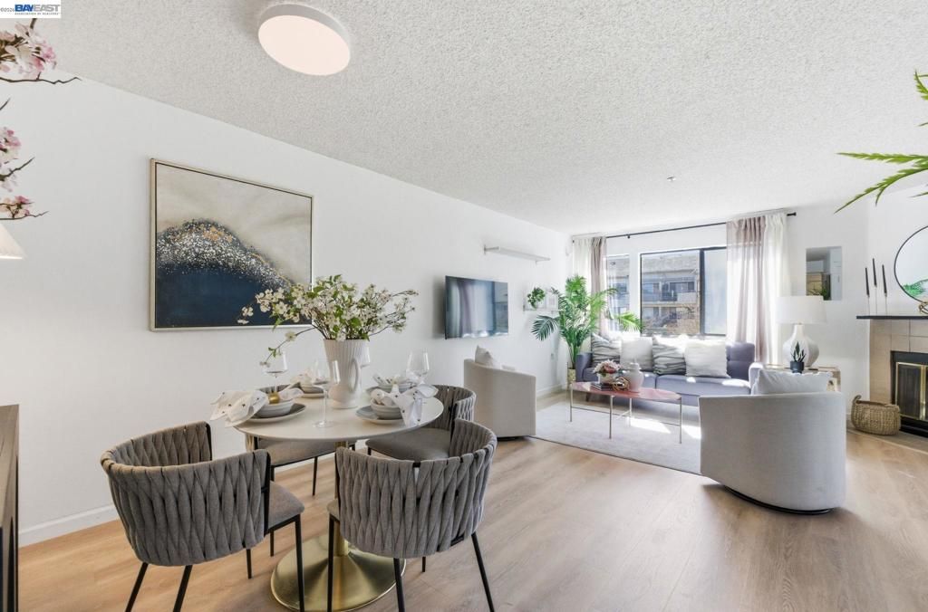 Image 2 of property listing at 39152 Guardino Dr 203, Fremont, CA 94538