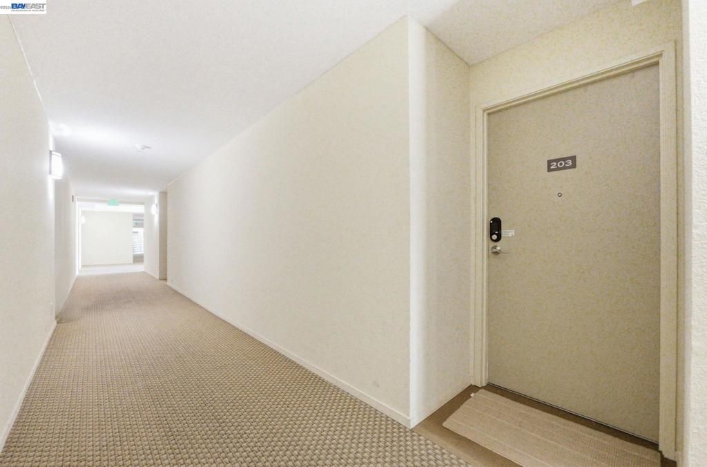 Image 30 of property listing at 39152 Guardino Dr 203, Fremont, CA 94538