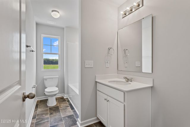 327 Happy Trail Road, Aberdeen, NC 28315