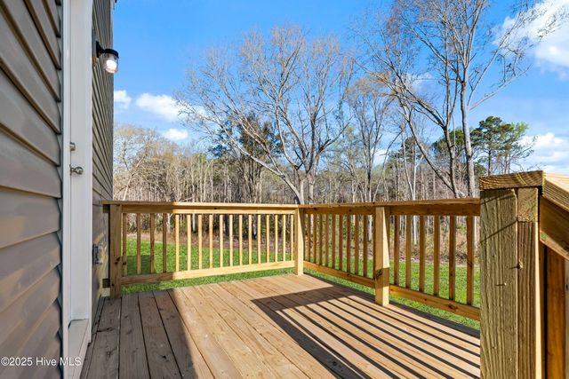327 Happy Trail Road, Aberdeen, NC 28315