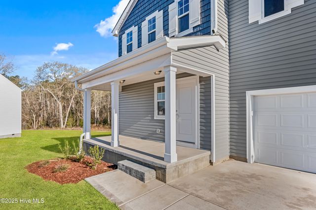 327 Happy Trail Road, Aberdeen, NC 28315