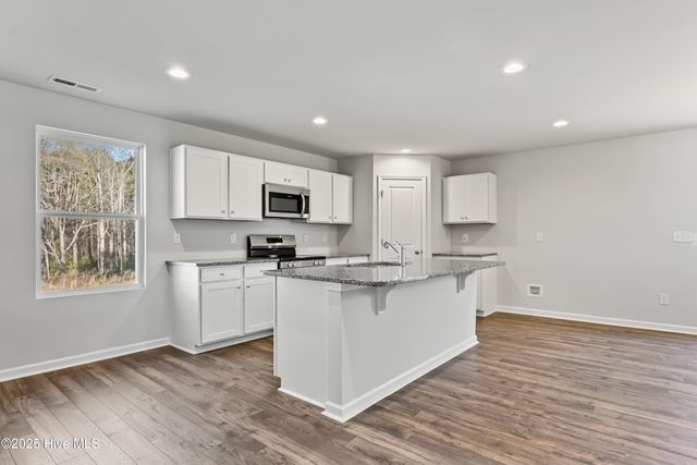327 Happy Trail Road, Aberdeen, NC 28315