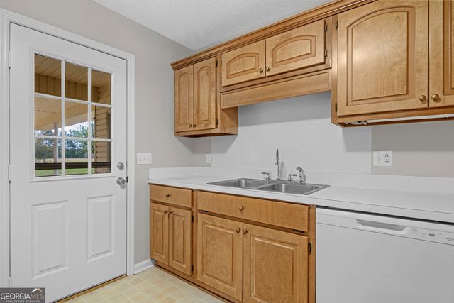52 Northgate Lane, Collins, GA 30421