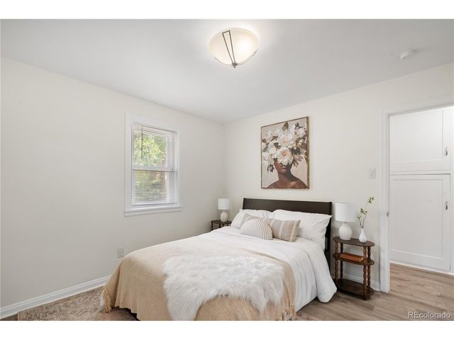 1650 Geneva St, Aurora, CO 80010