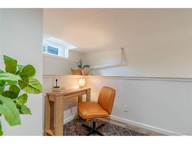 1650 Geneva St, Aurora, CO 80010