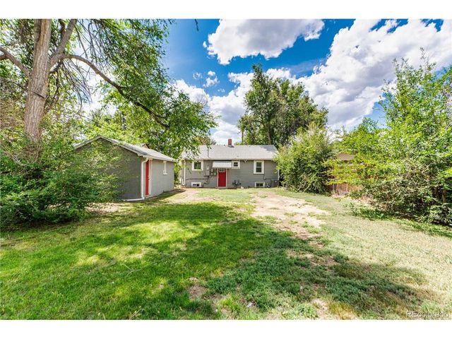 1650 Geneva St, Aurora, CO 80010