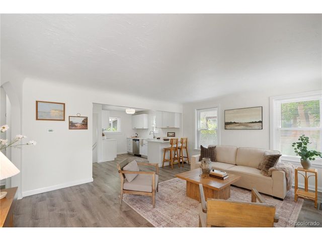 1650 Geneva St, Aurora, CO 80010