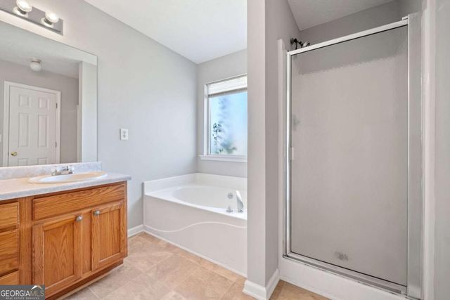 3313 Summit Creek Lane, Loganville, GA 30052