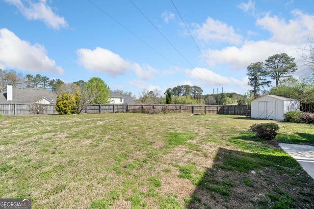 3313 Summit Creek Lane, Loganville, GA 30052