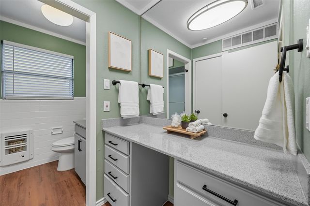 1310 W Cedar Street, Arlington, TX 76012